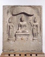 石制释迦三尊像龛image