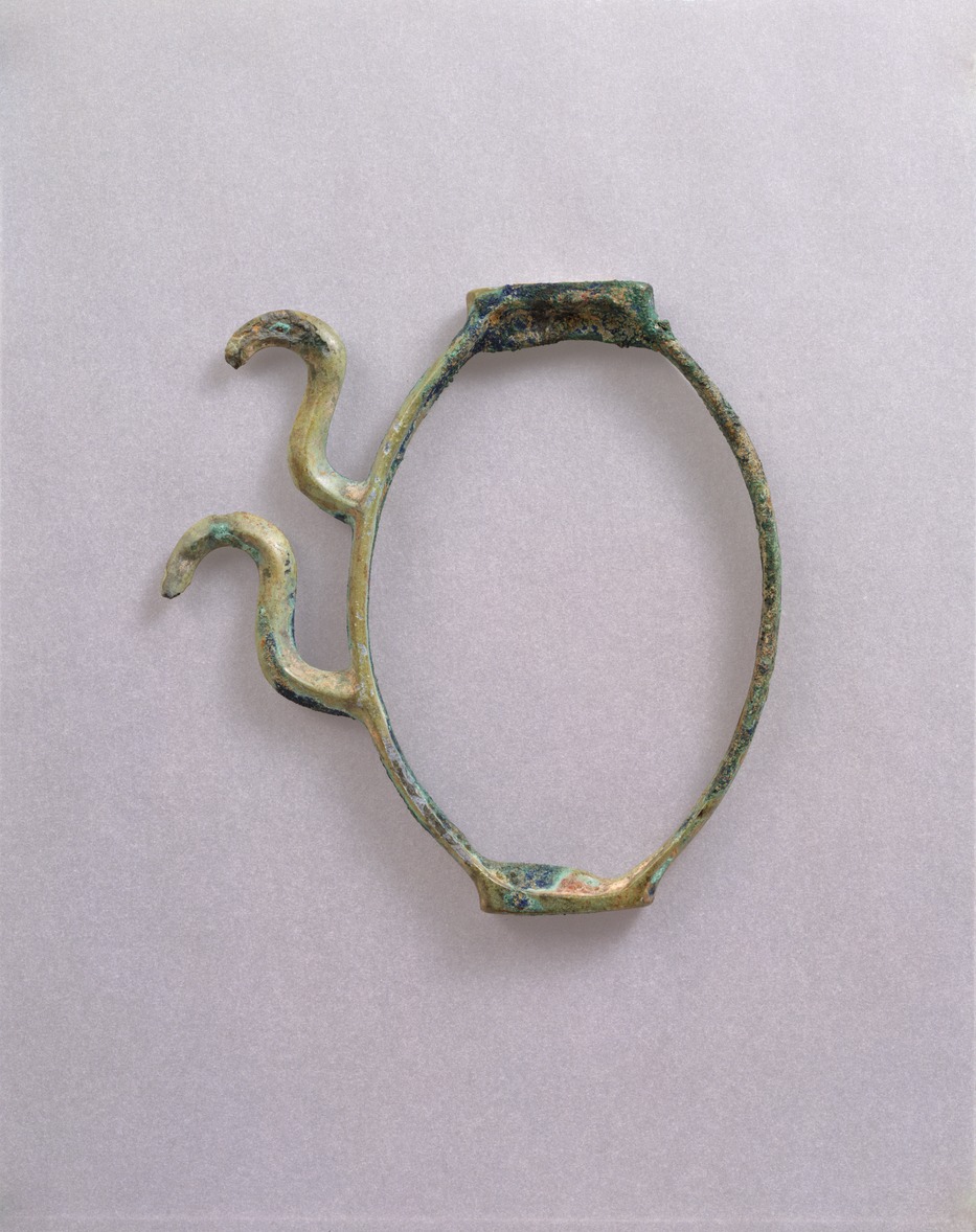 e国宝 - 有鉤釧形銅製品