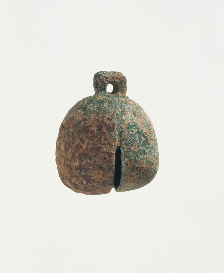 【昭和時代の全国の土鈴】107個　鋳物鈴他34個　まとめ売り 外国の方へお土産♡ 昭和時代の全国の土鈴】107個 鋳物鈴他34個 まとめ売り