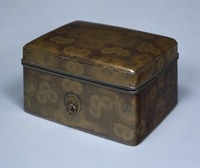 Small box with the pattern of wooden folding fan in mother-of-pearl inlayimage