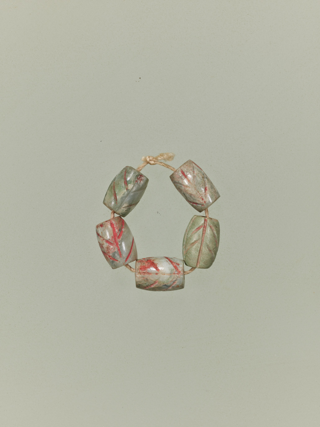 e-Museum - Jadeite beads of jujube-shape