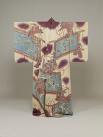 Furisode (kimono with long sleeves)   Plum tree, standing screen, and falcon design on white chirimen crepe groundimage